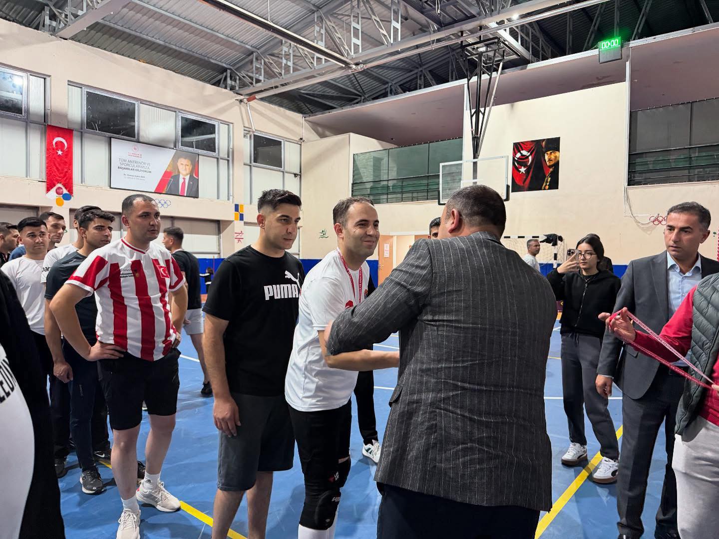 Cumhuriyet Bayramı Coşkusu Çiçekdağı’nda Sahalarında Yaşandı4