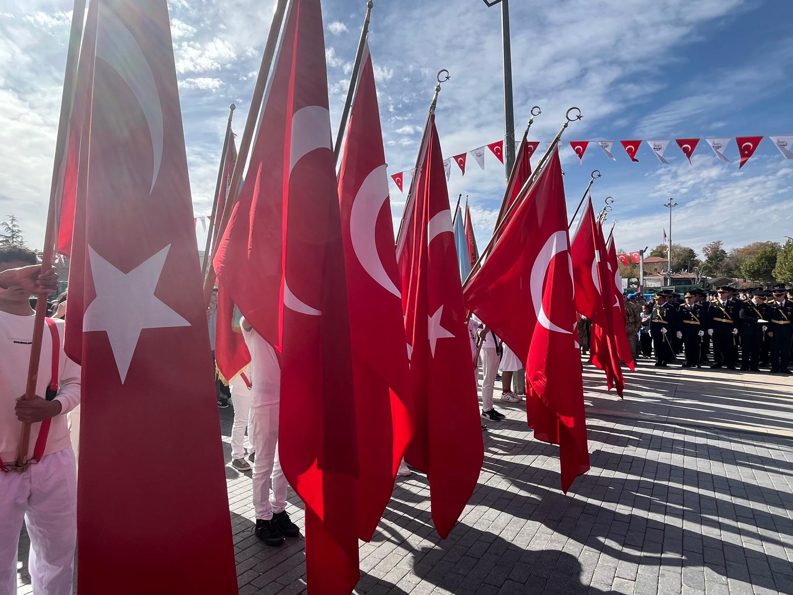 Cumhuriyet’in 102. Yılı Kırşehir’de Gurur Ve Coşkuyla Başladı (4)