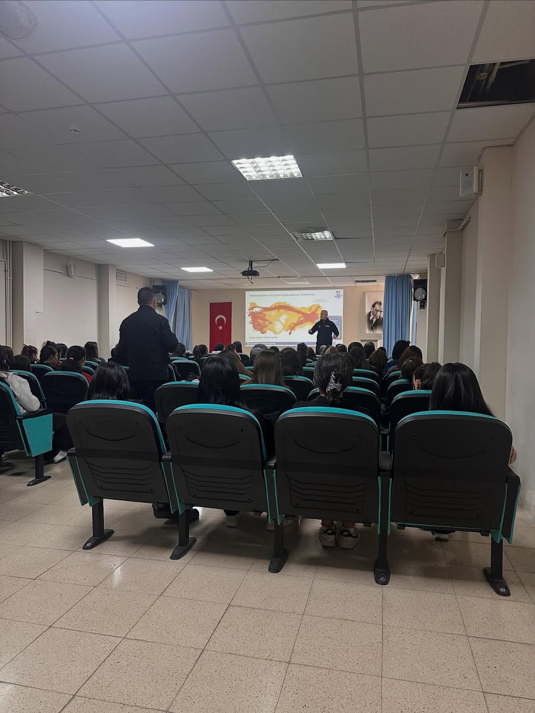 Ekibimiz Ve Afad Eğitmenleri Tarafından Fatma Muzaffer Mermer Mesleki Ve Teknik Anadolu Lisesi Ö (3)