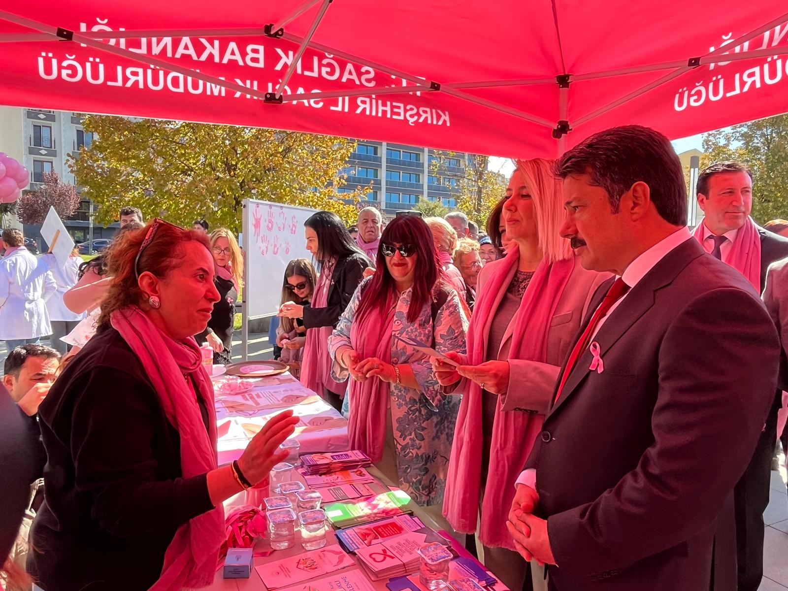 Erken Teşhis Için Kırşehir Pembeye Büründü (6)
