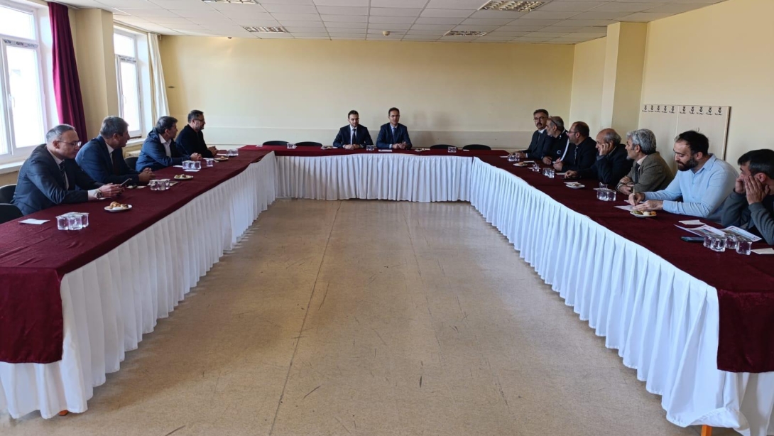 Kaman’da Lise Müdürleri Akademik Başarı Için Bir Araya Geldi