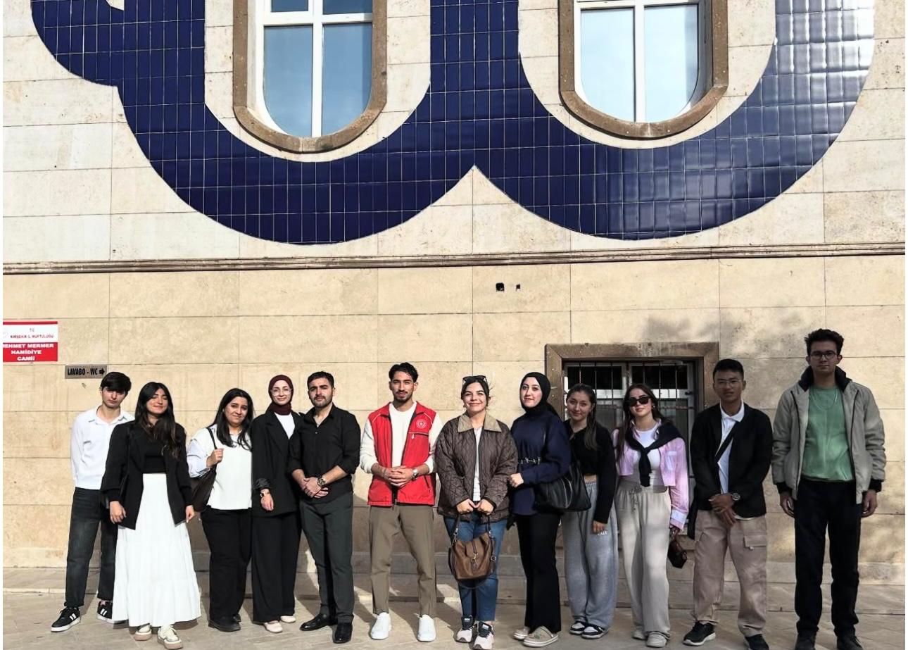 Kırşehir Gençleri Tarihi Mekânlarda Geçmişin Izini Sürdürdü 2