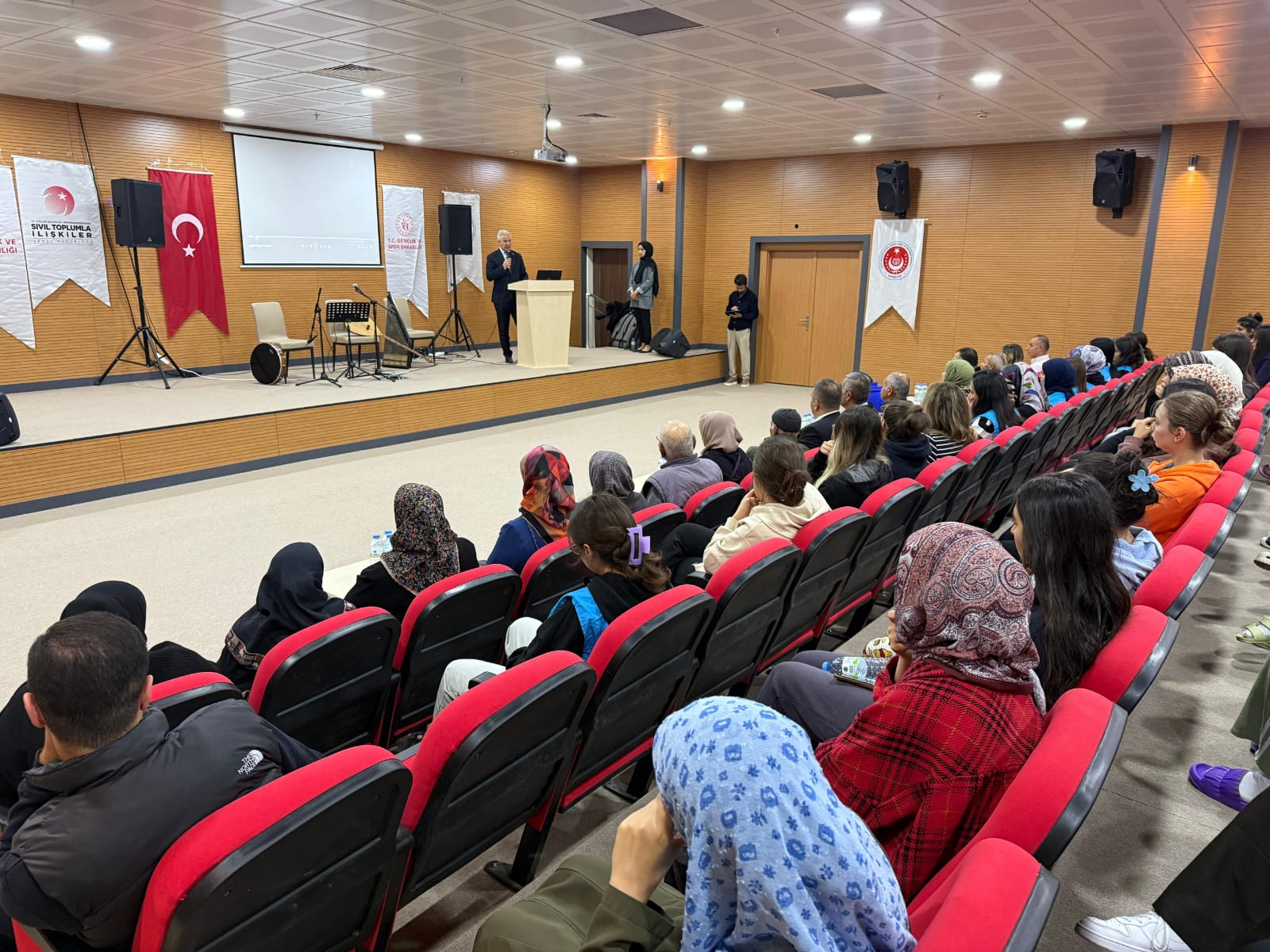 Kırşehir Gençleri Ve Şehit Aileleri Bir Araya Geldi3