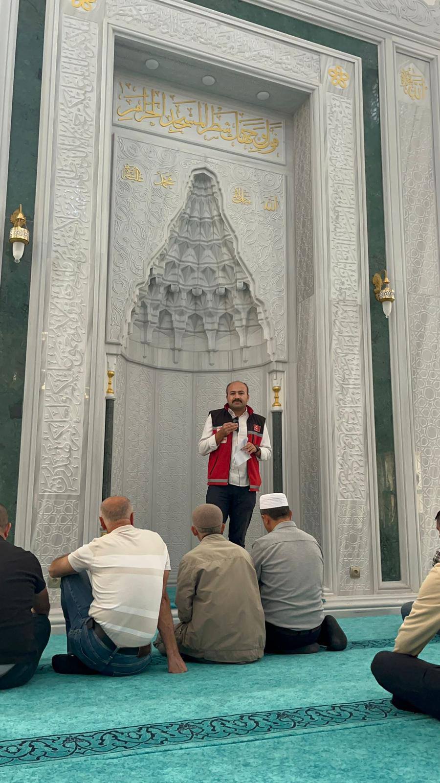 Kırşehir’de Cami Cemaati Aile Destekleri Hakkında Bilgilendirildi