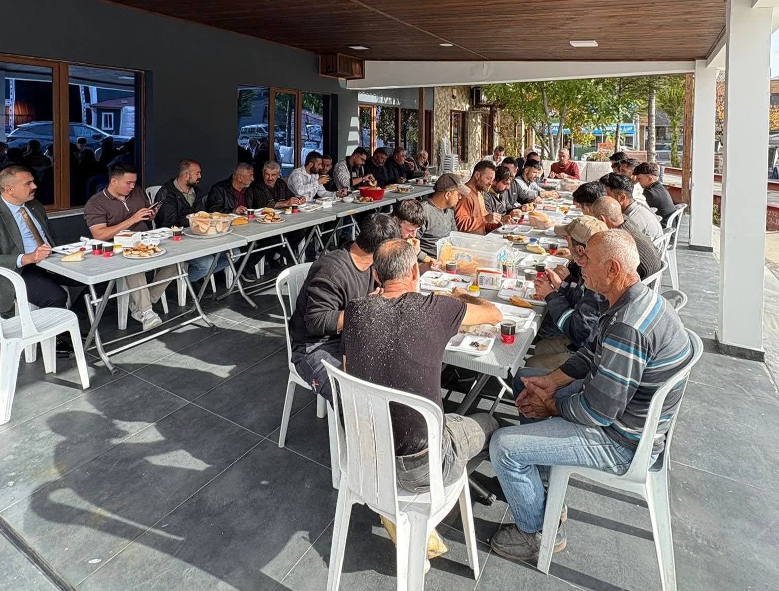 Kırşehir’de Esnaflarla Terörsüz Türkiye Söyleşisi 1