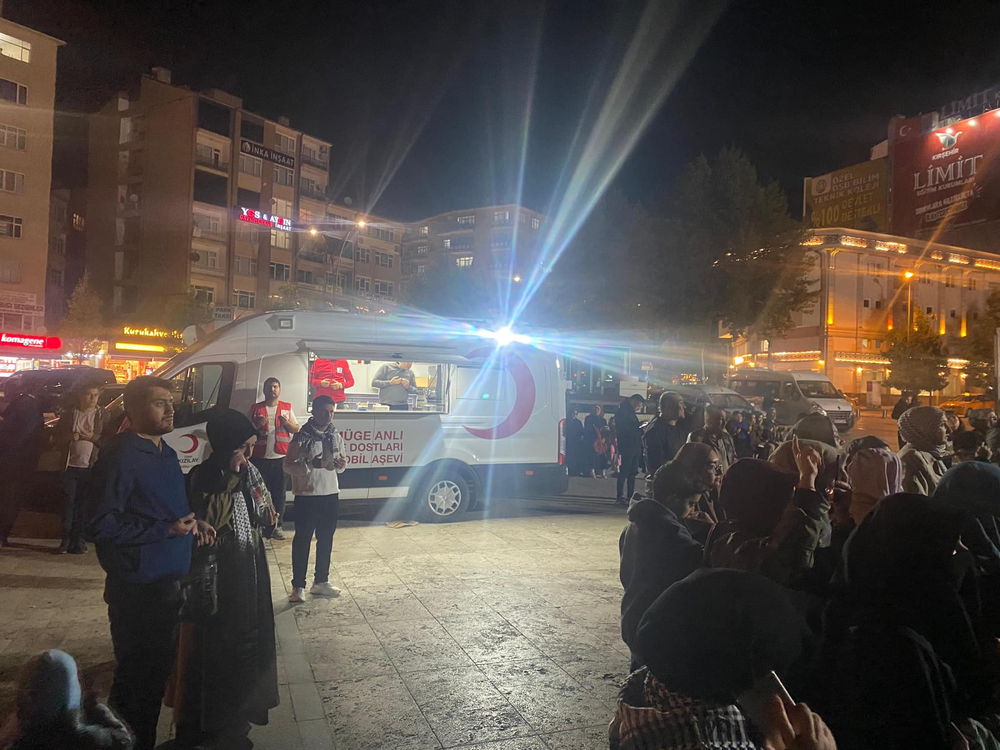 Kırşehir’de Gazze Için Dayanışma Yürüyüşüne Kızılay’dan Destek 2