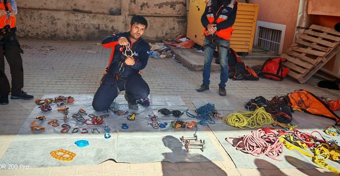 Kriz Anlarının Kahramanları Sahneye Çıkıyor 1