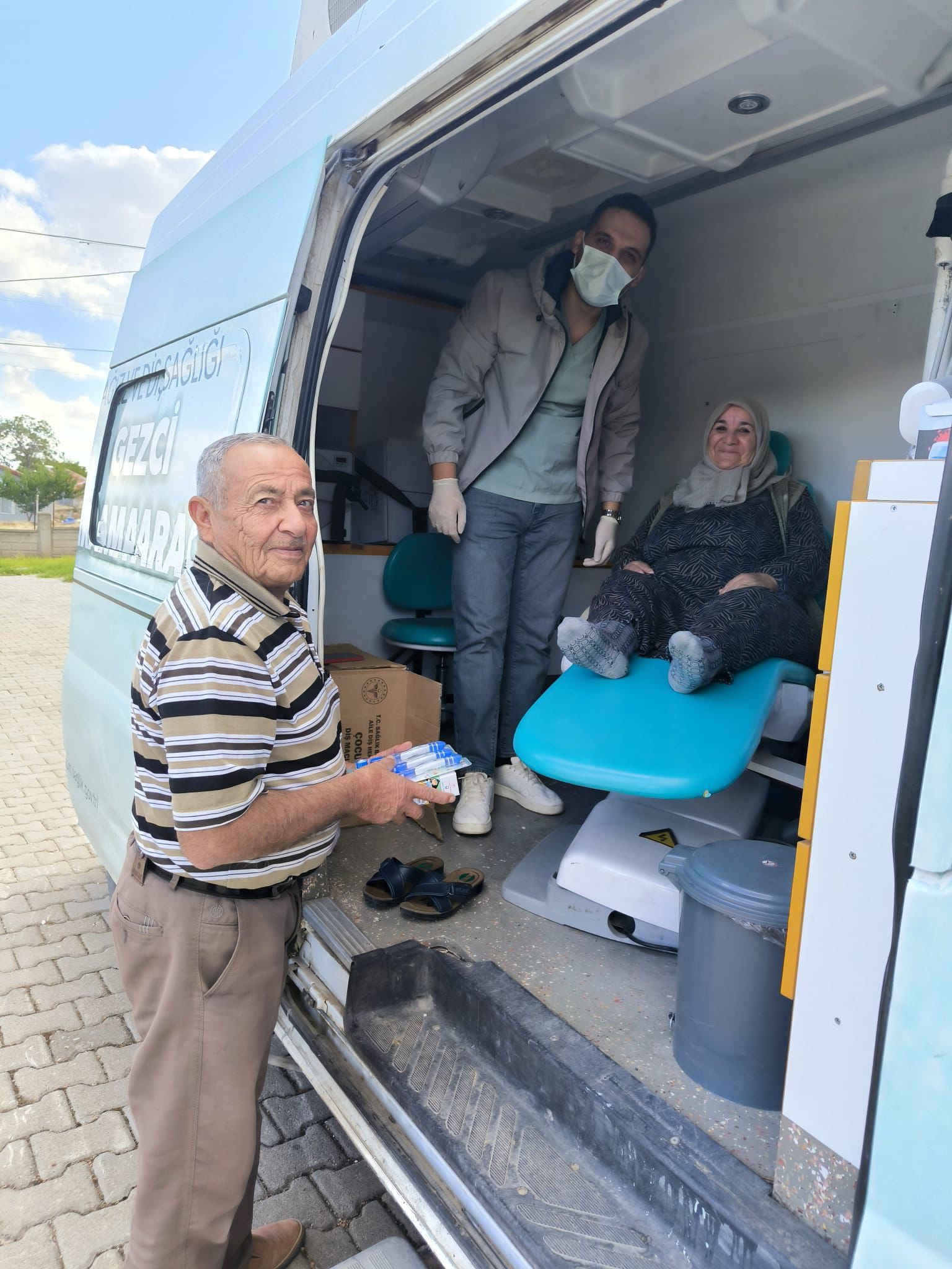 Mobil Diş Tarama Aracıyla Köylere Sağlık Desteği
