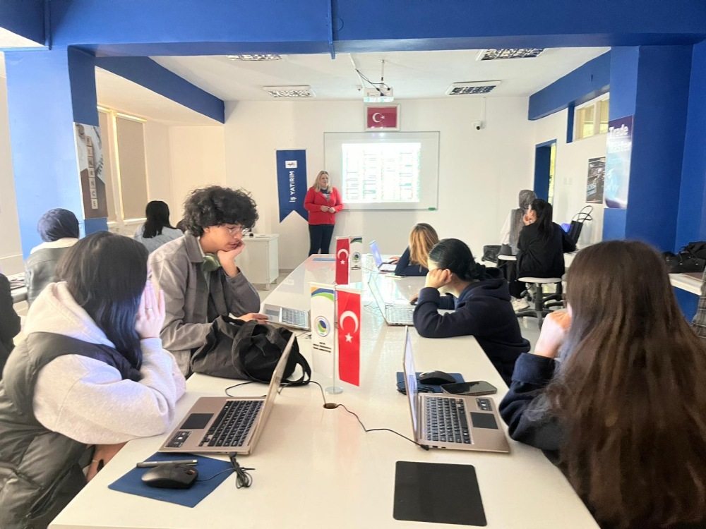 Mucur Myo Finans Laboratuvarı Geleceğin Uzmanlarını Yetiştiriyor