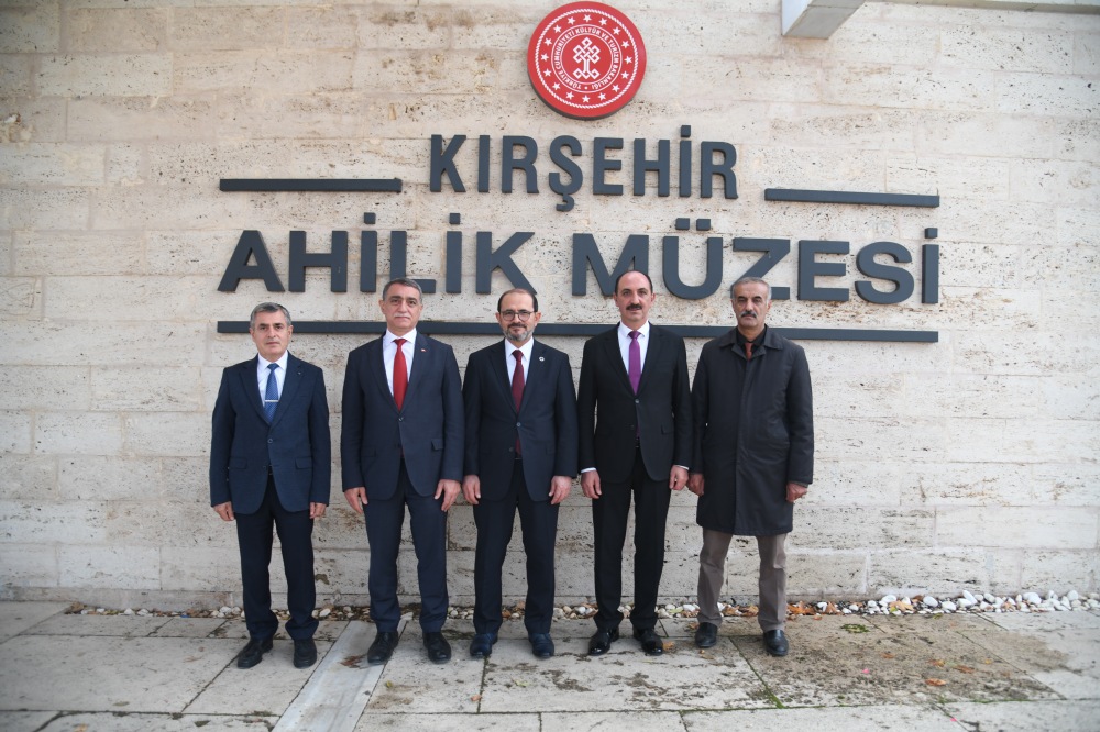 Prof. Dr. Eyüp Debik Kırşehir’de Akademik Ve Kültürel Adımlar Attı4