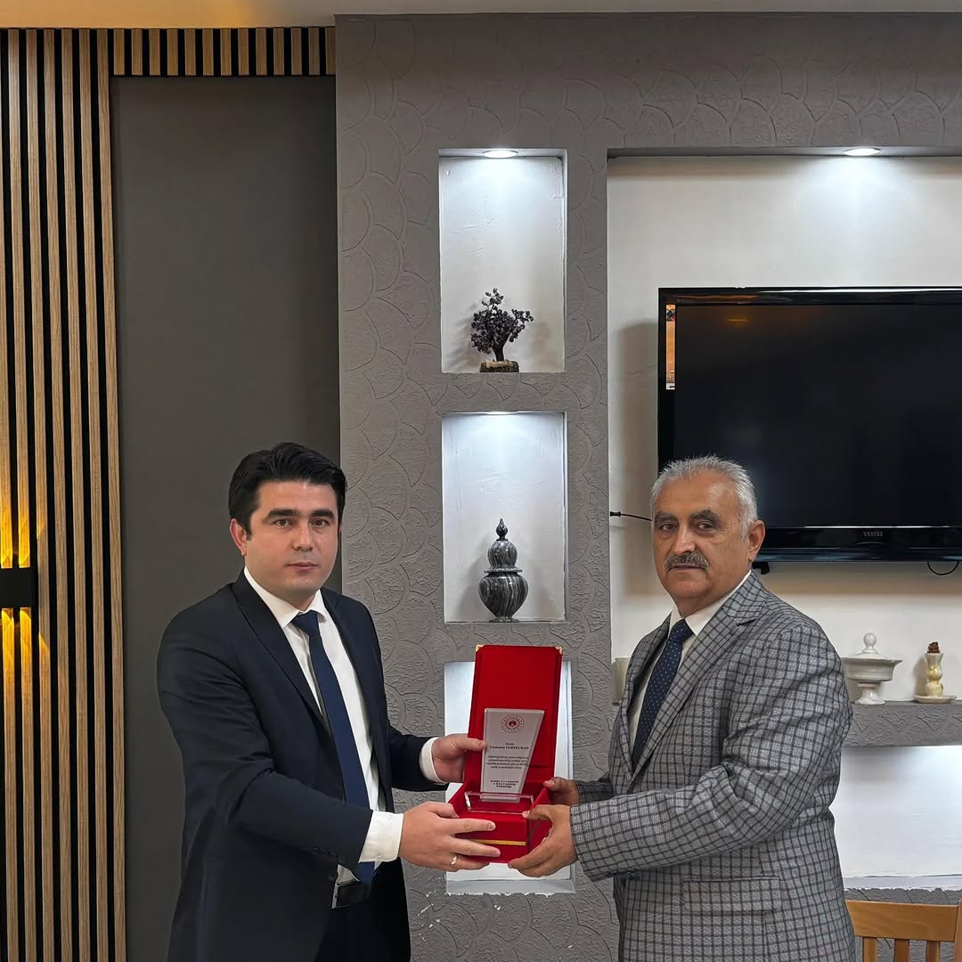 Uzun Yıllar Hizmet Veren Personellere Onurlandırıcı Veda1