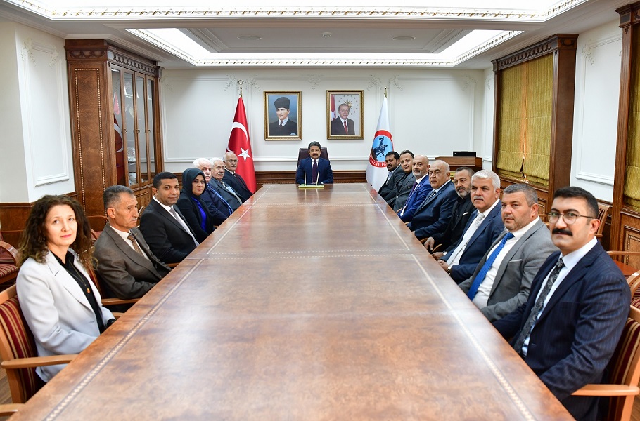 Vali Demiryürek, Muhtarlarla Bir Araya Geldi