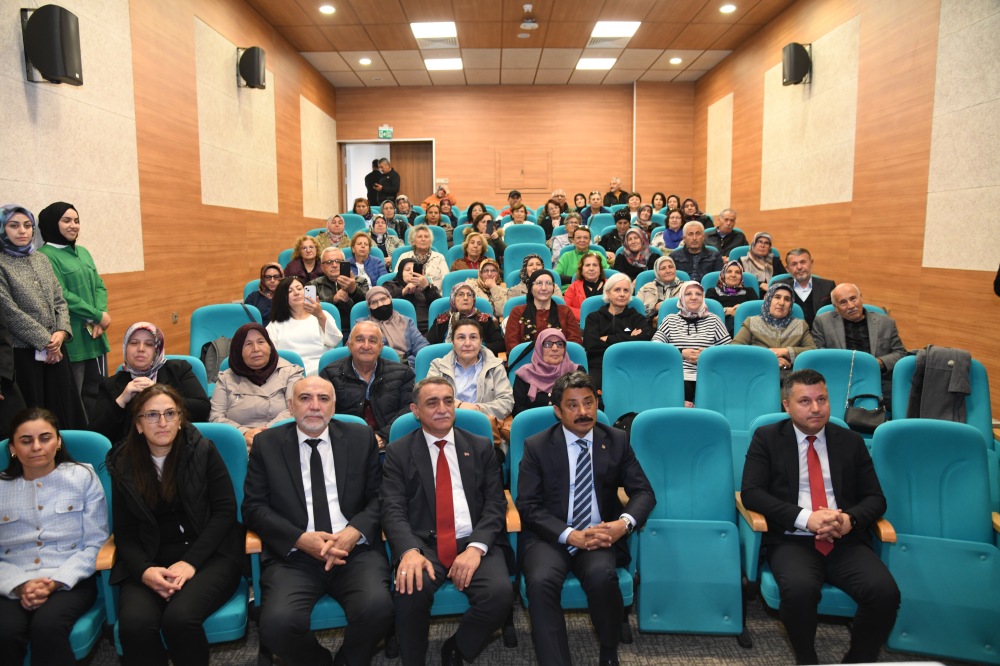 Vali Demiryürek, Tazelenme Üniversitesi Öğrencileriyle Buluştu4