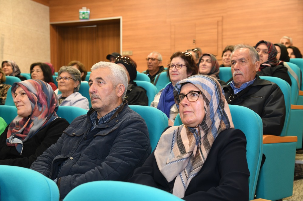 Vali Demiryürek, Tazelenme Üniversitesi Öğrencileriyle Buluştu7