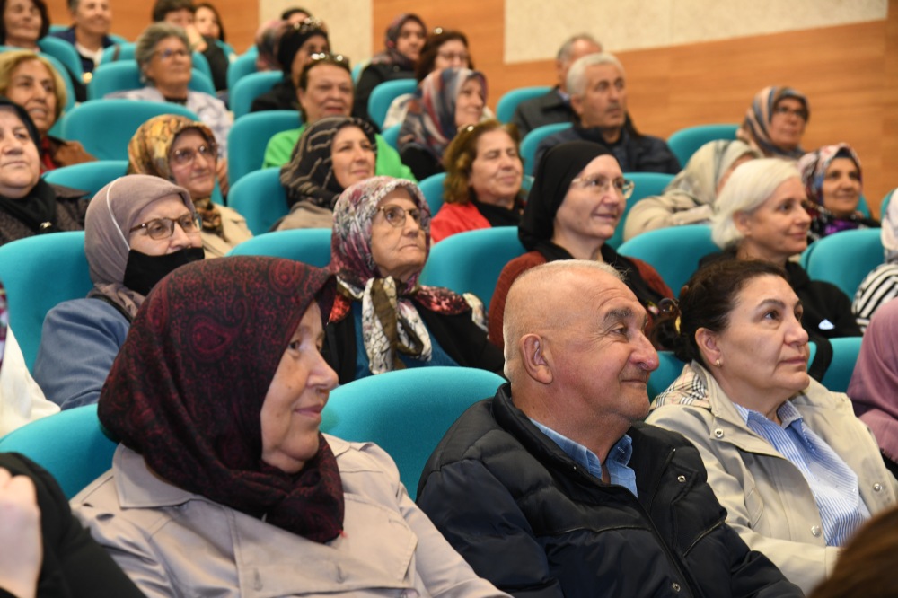 Vali Demiryürek, Tazelenme Üniversitesi Öğrencileriyle Buluştu9