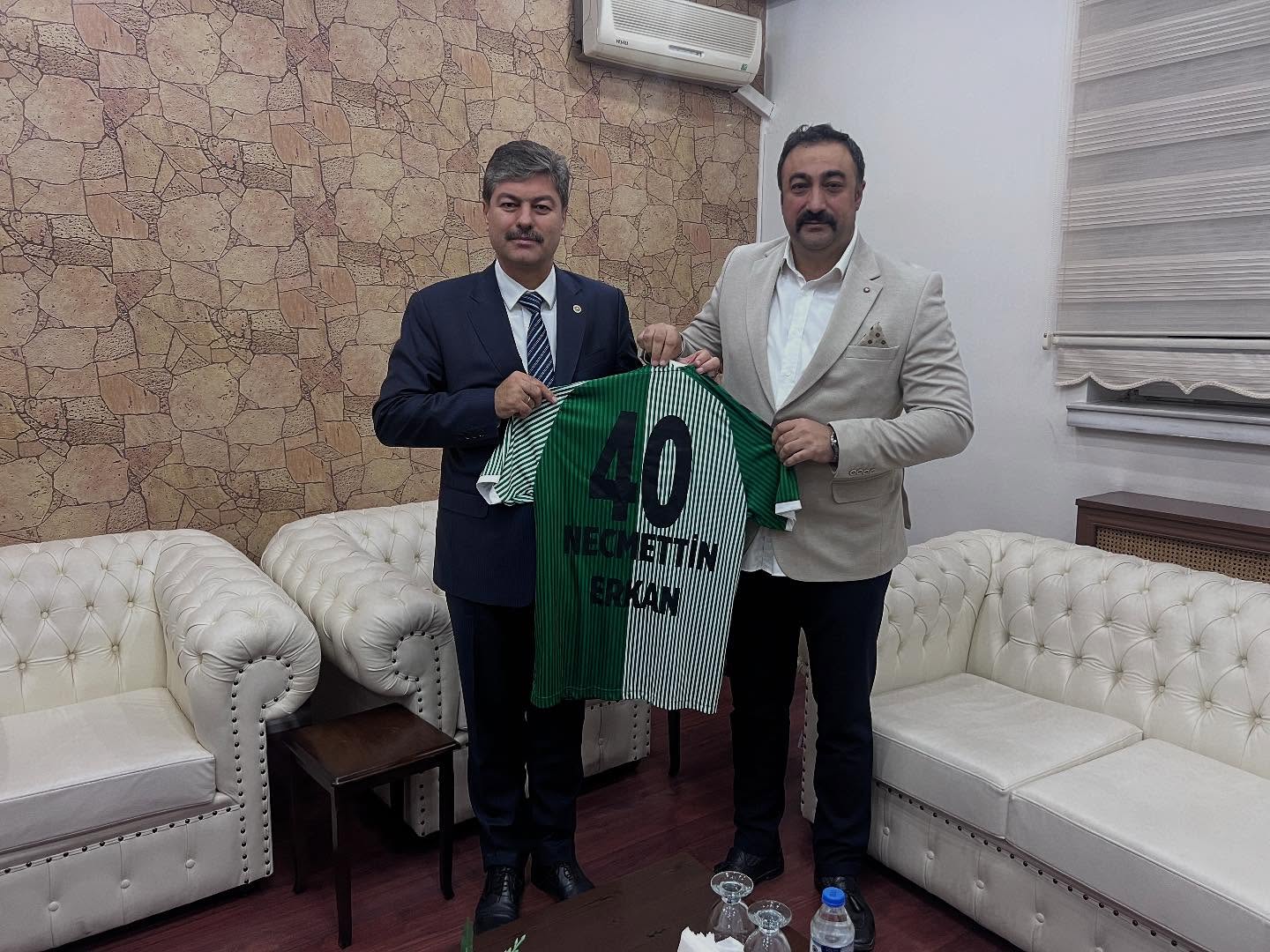 Vekil Erkan Ve Başkan Torun, Yeşil Beyazlıların Geleceğini Masaya Yatırdı! 1