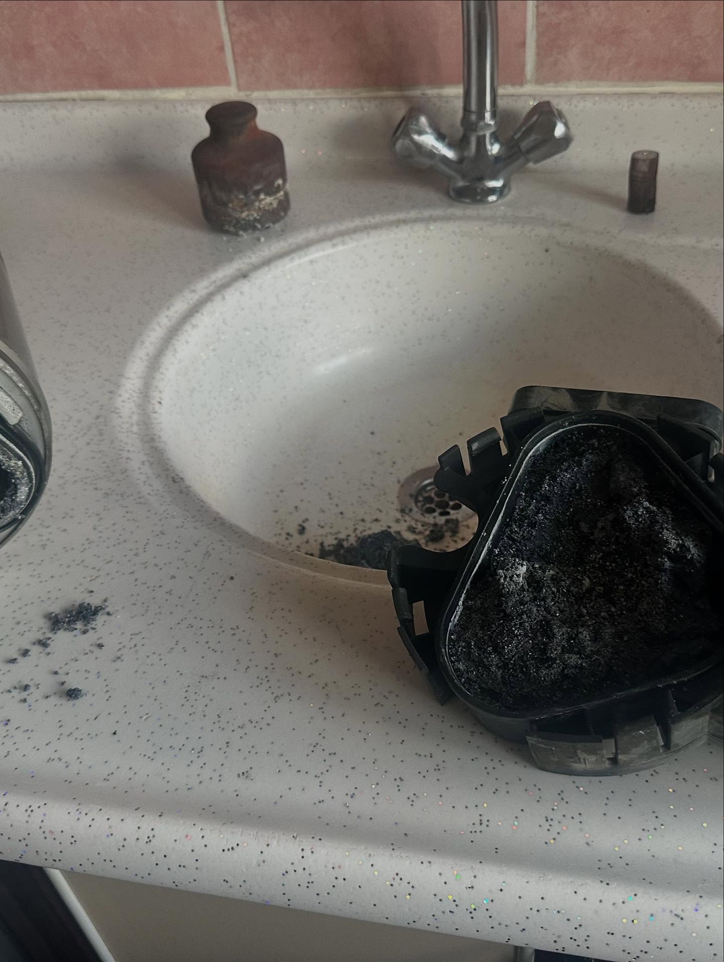 559541442 18535579939030498 8067429006449996603 N