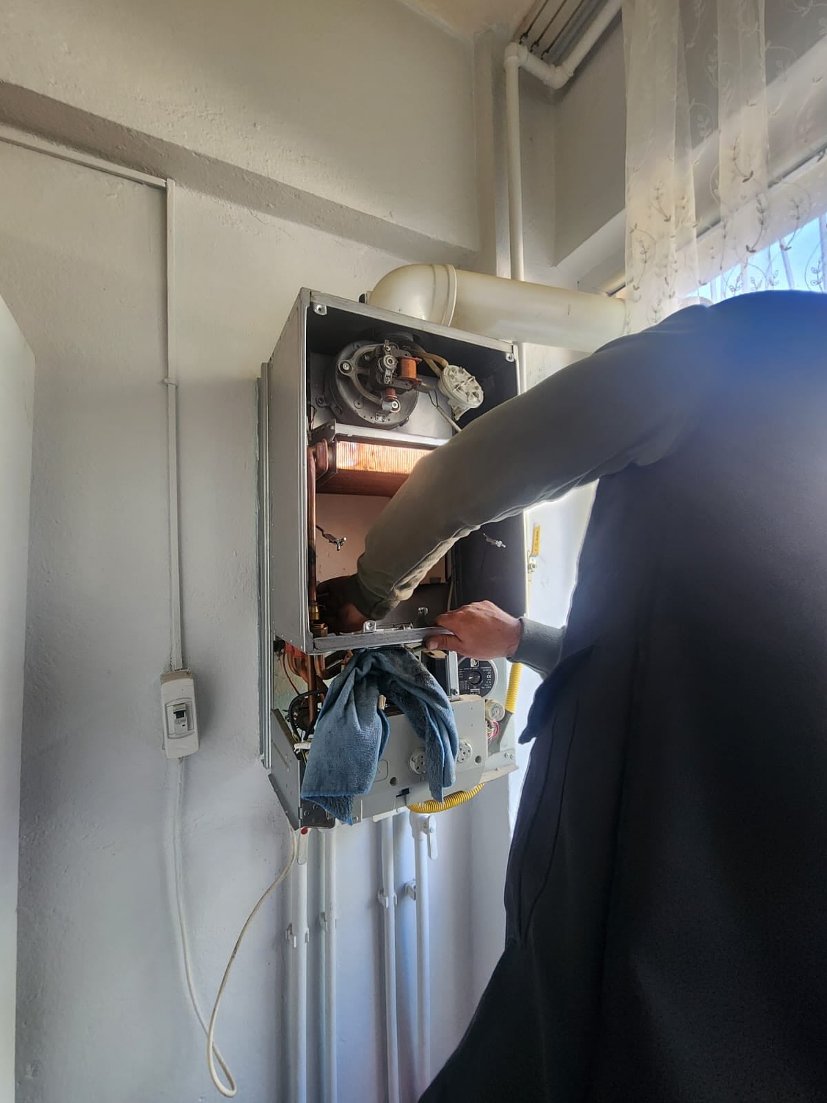 561498514 18537051826030498 5722986642852853983 N