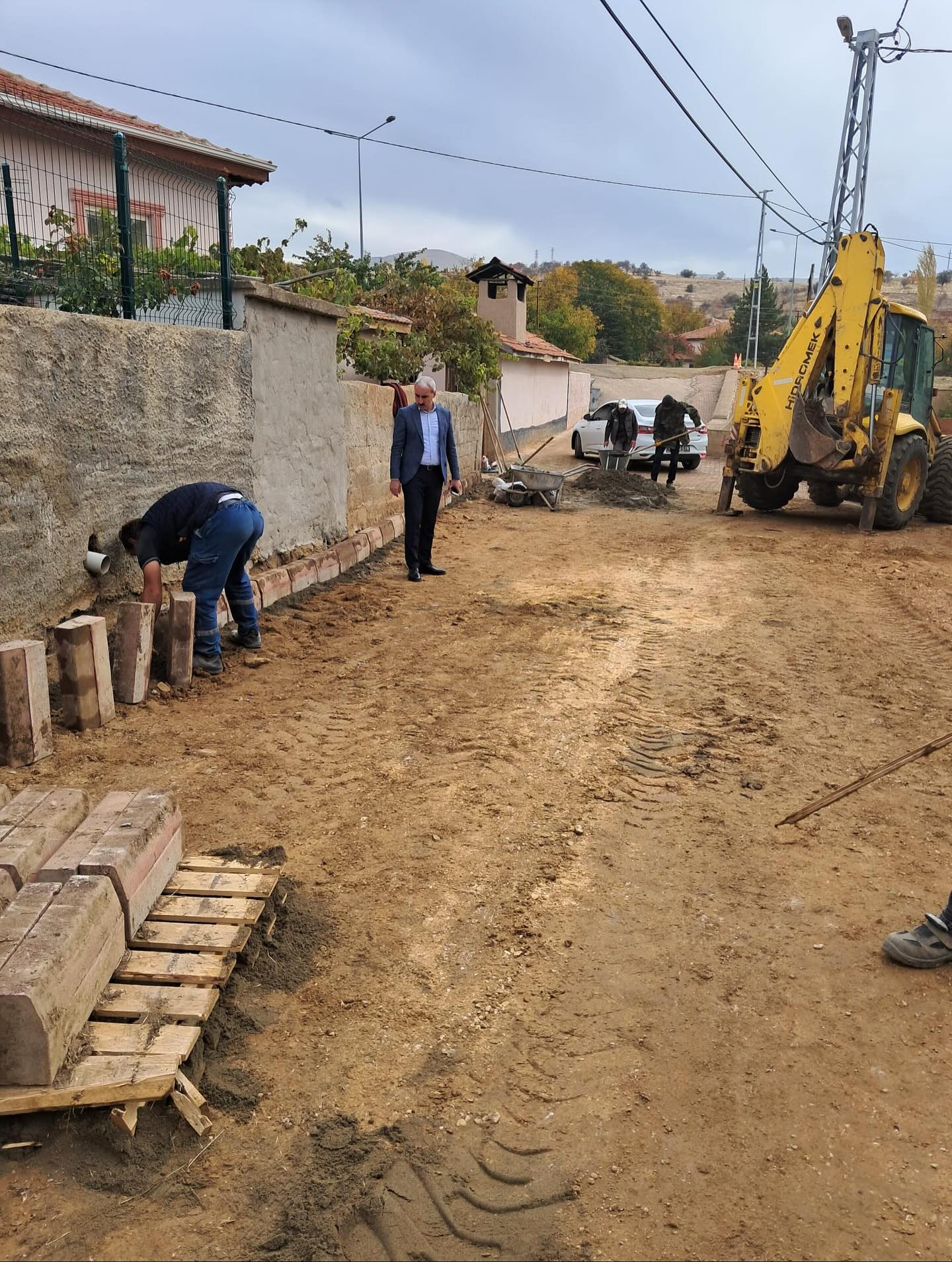 573064163 17963380824004141 3495347617916581632 N