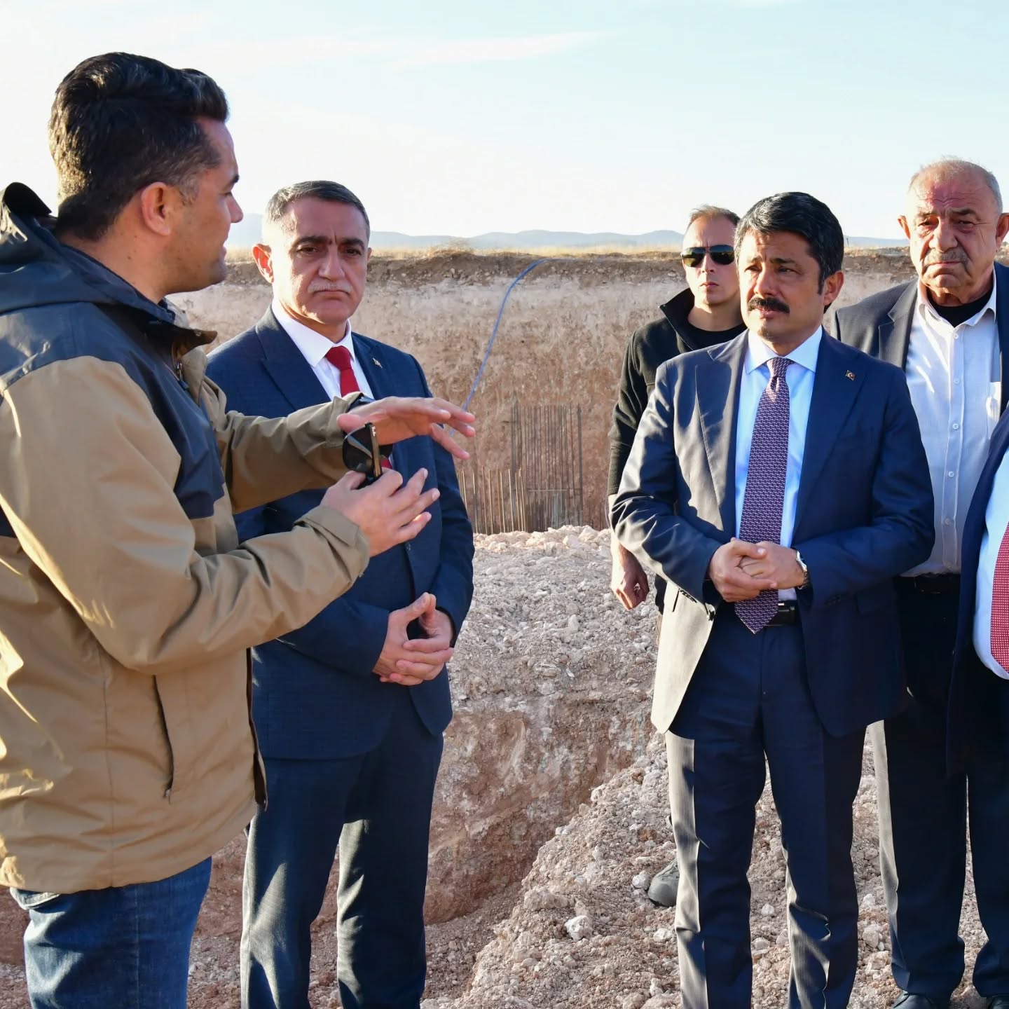 574346056 18105973447720188 2667624570561462893 N