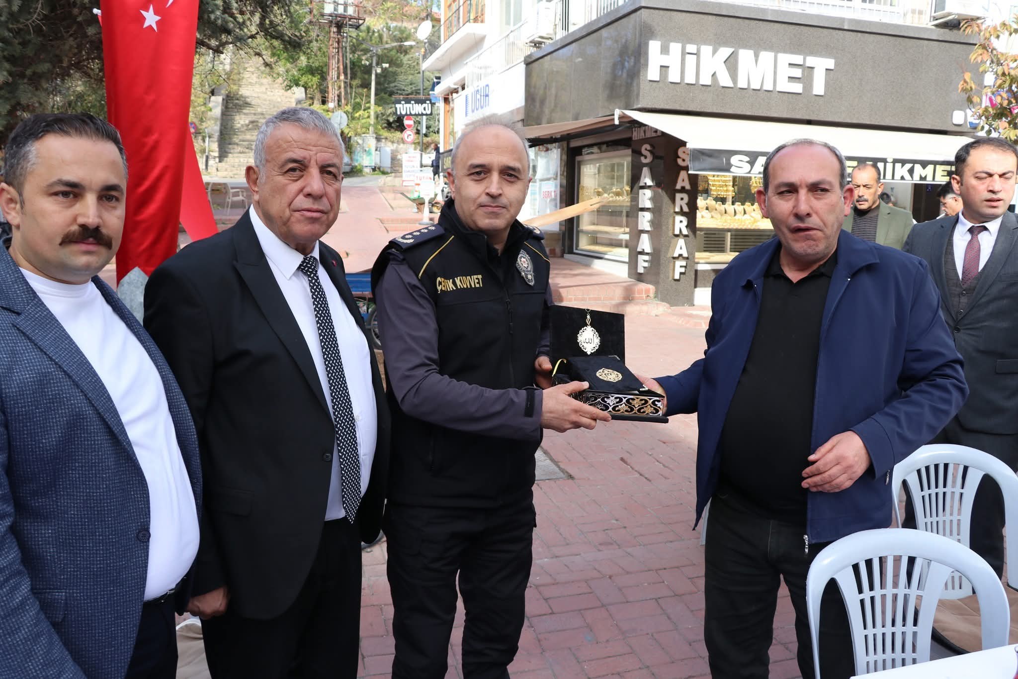 576492168 1639854400709690 1624751568219842329 N