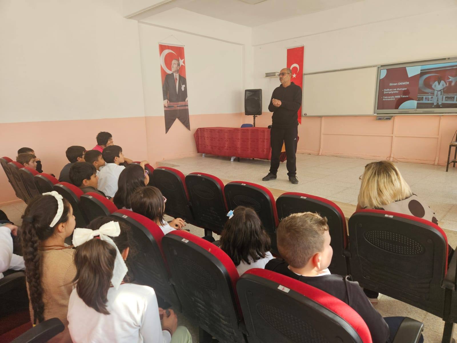 577048897 25343783121883125 2941581529858262228 N