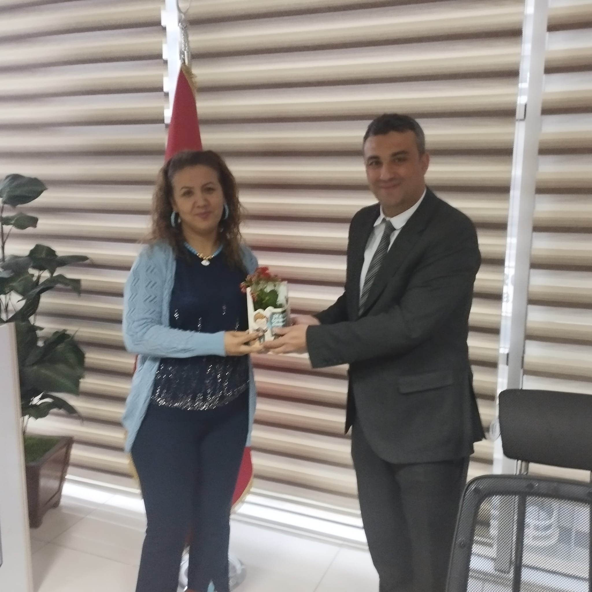 587816812 4121257721522639 6030336114899403266 N