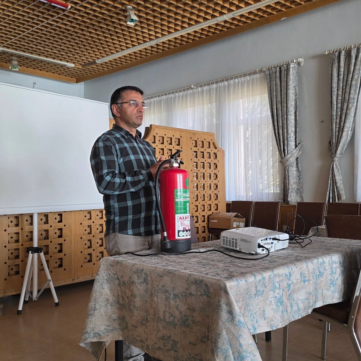 588150761 17932751541108542 442626616845246232 N