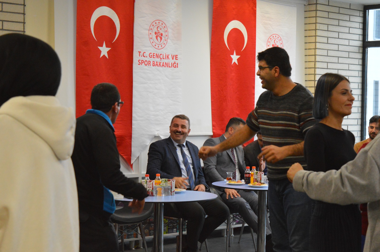 588834903 1324489963023861 7855928354054046756 N