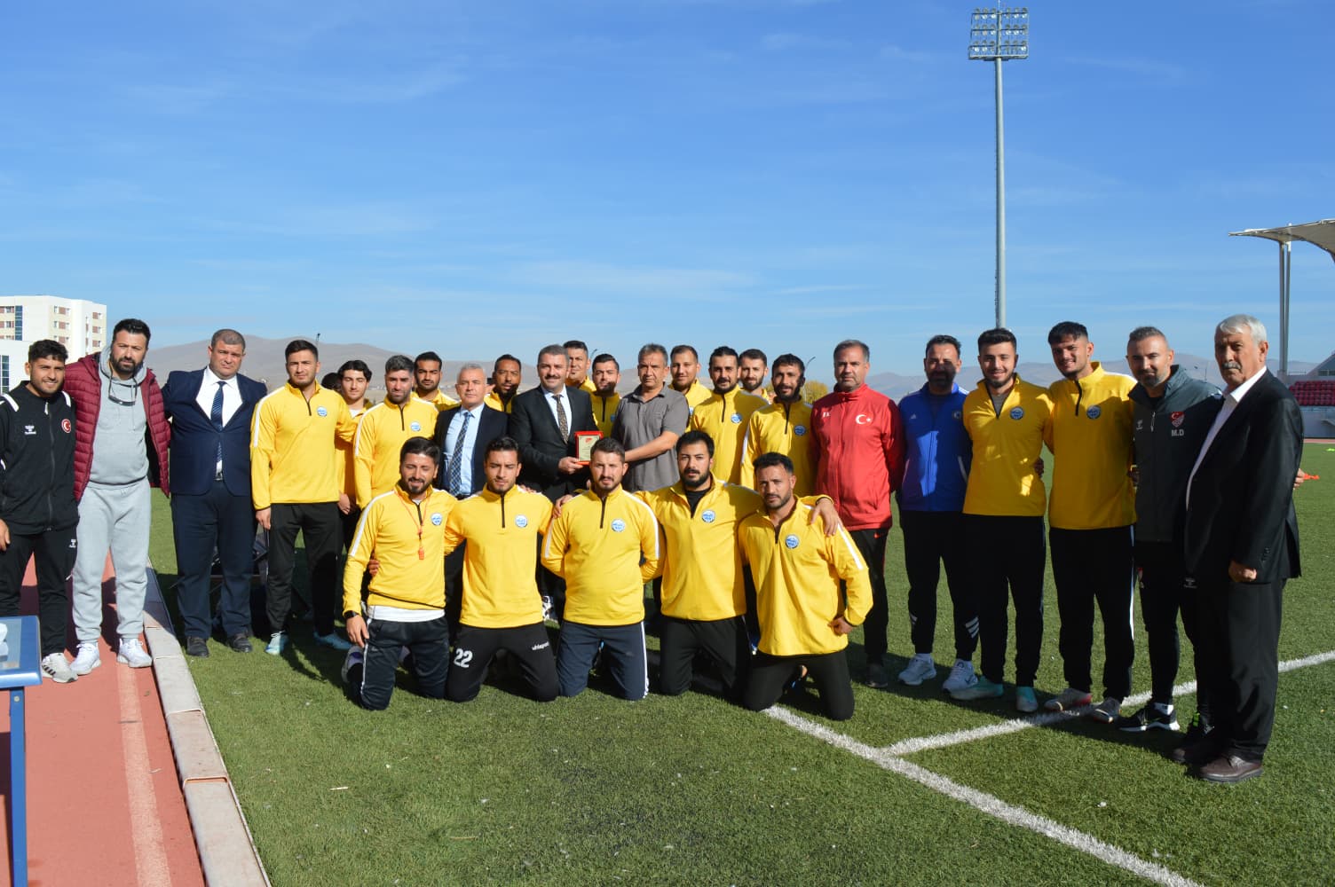 589286867 1325159696290221 7158310642932468062 N