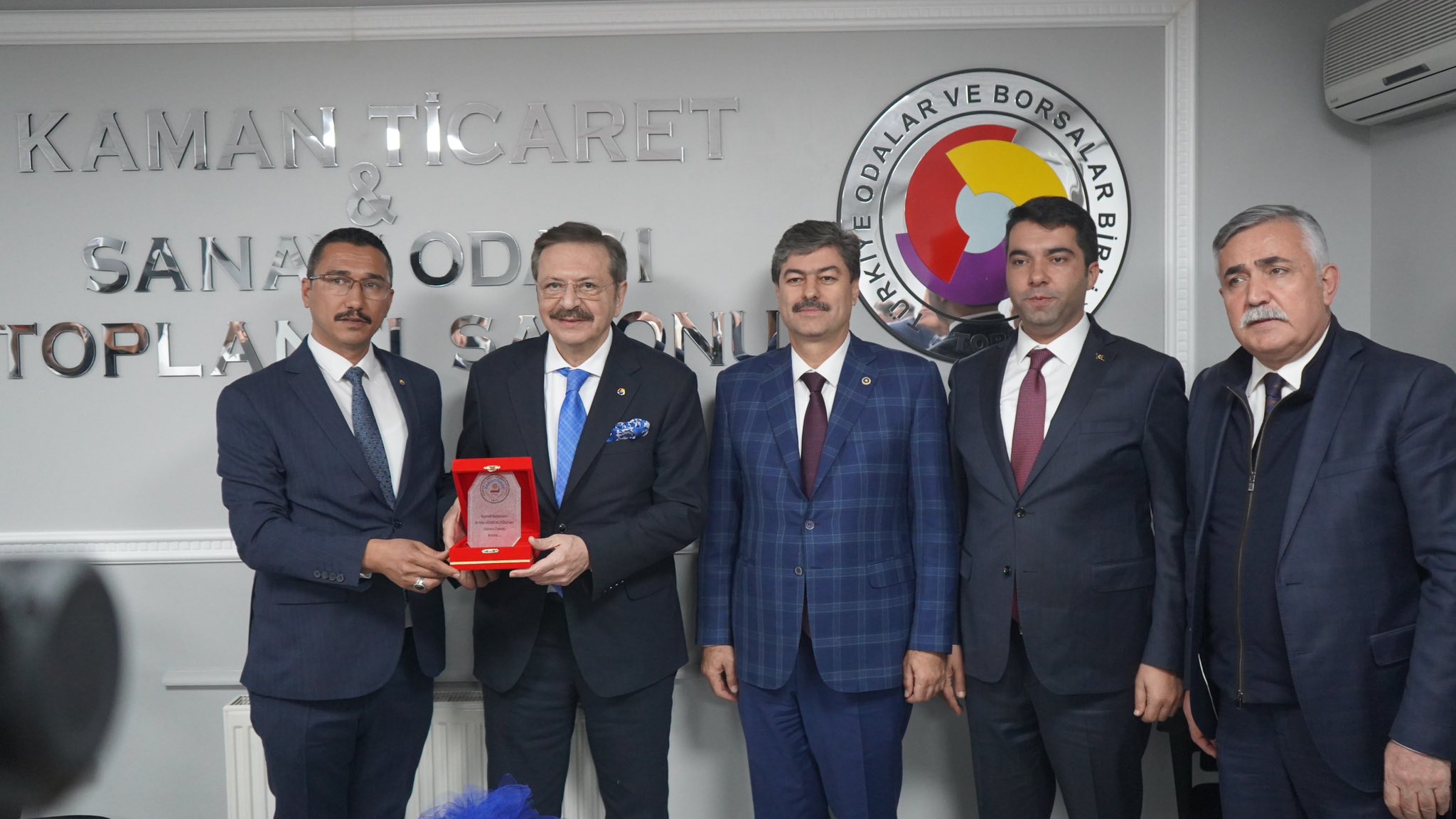 589898673 1318399746995500 4377674672797559023 N