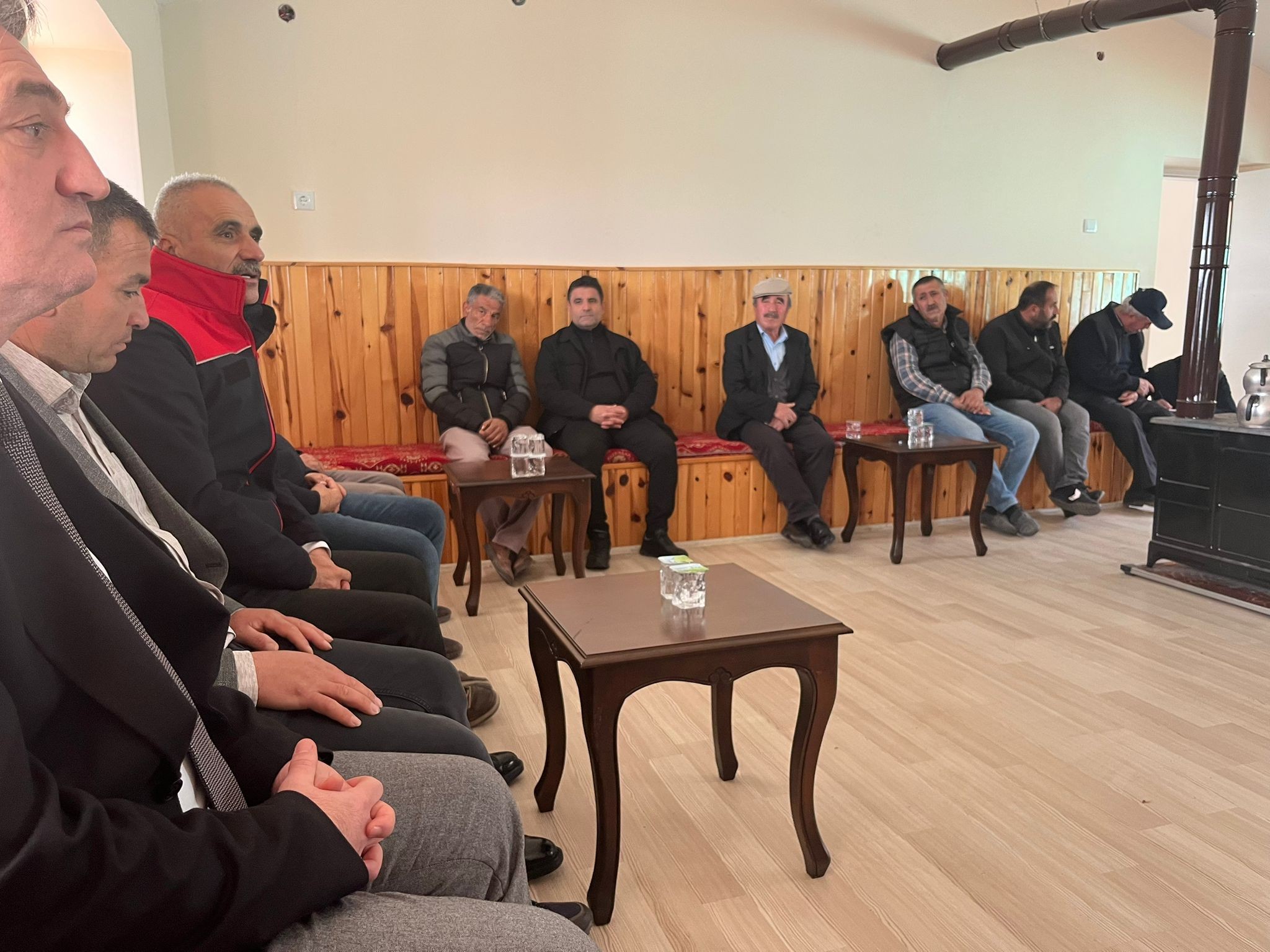 592379924 852499017254863 7146506182494433138 N