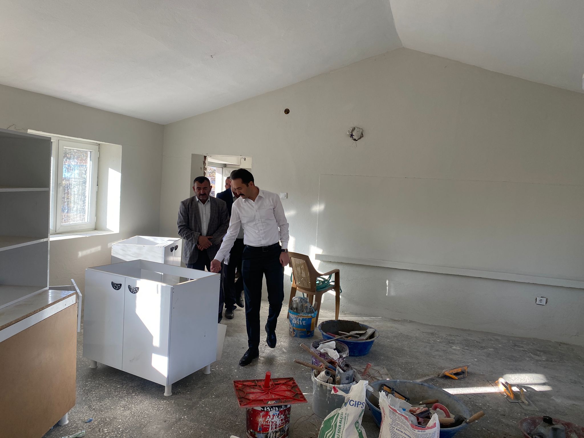 Akpınar Kaymakamı Erdoğan, Karaova’da Çalışmaları Yerinde Inceledi 2