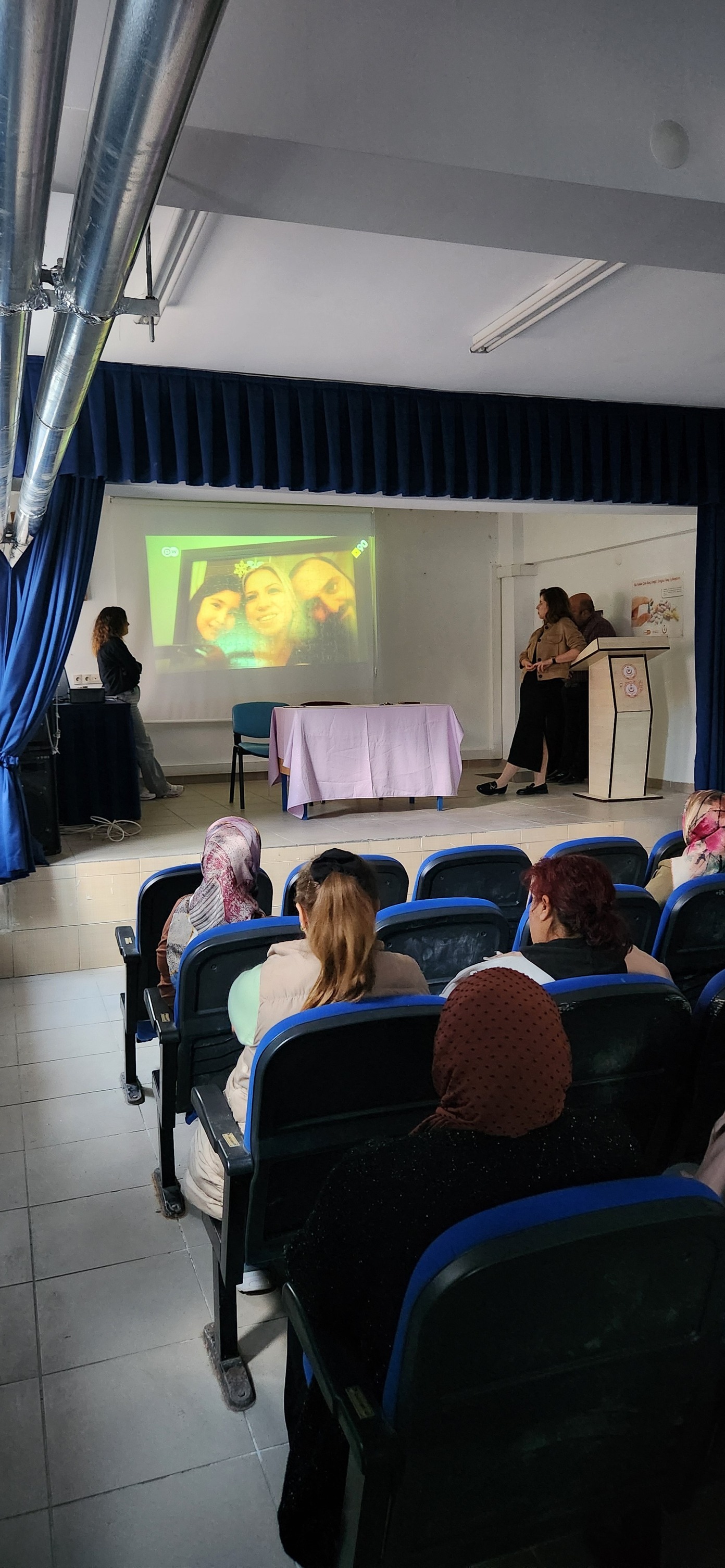 Akran Ve Siber Zorbalığın Tehlikeleri Anlatıldı