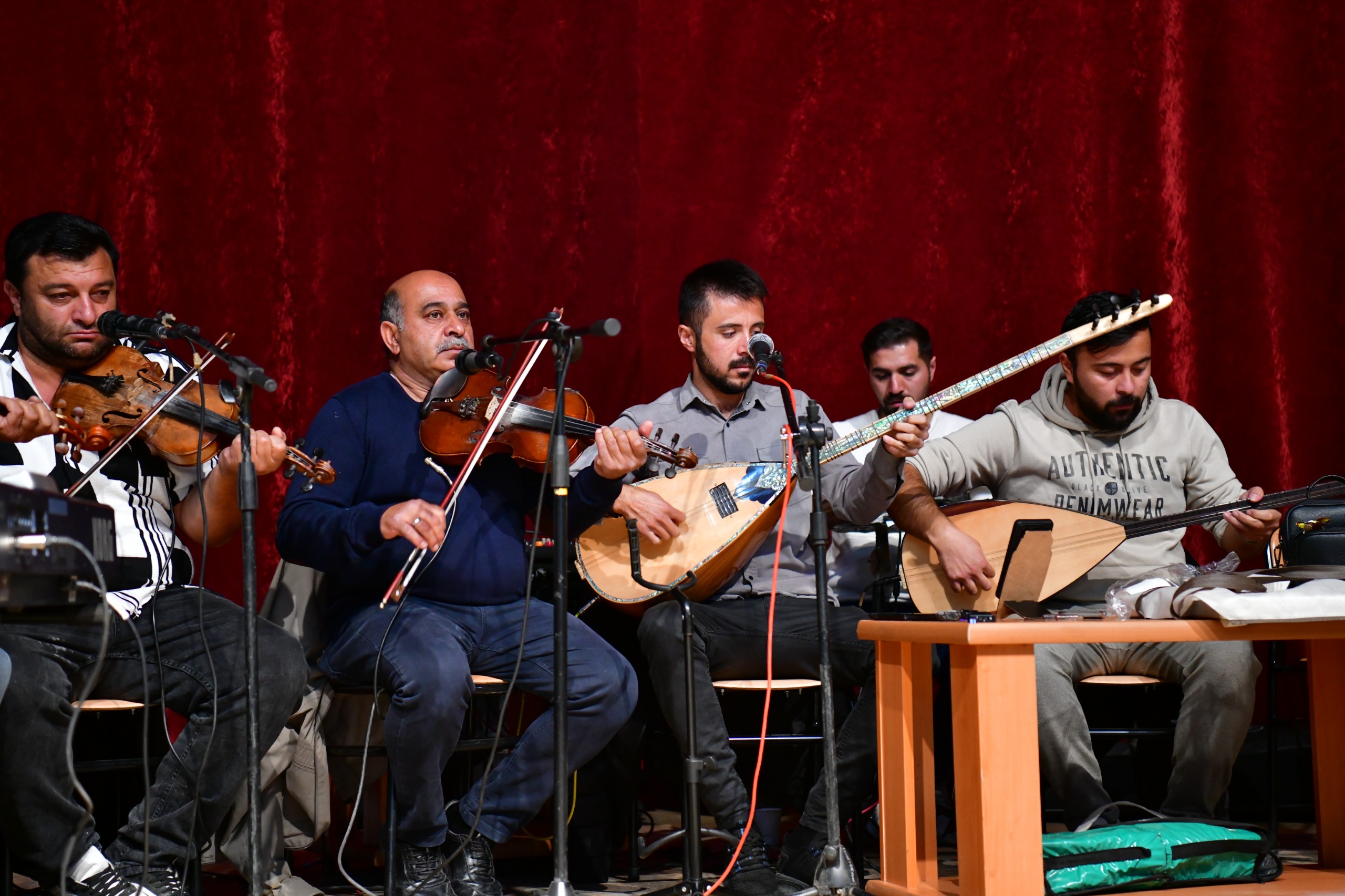 B12E0825 E077 41F4 A3Dc 8Ace7F0C3834