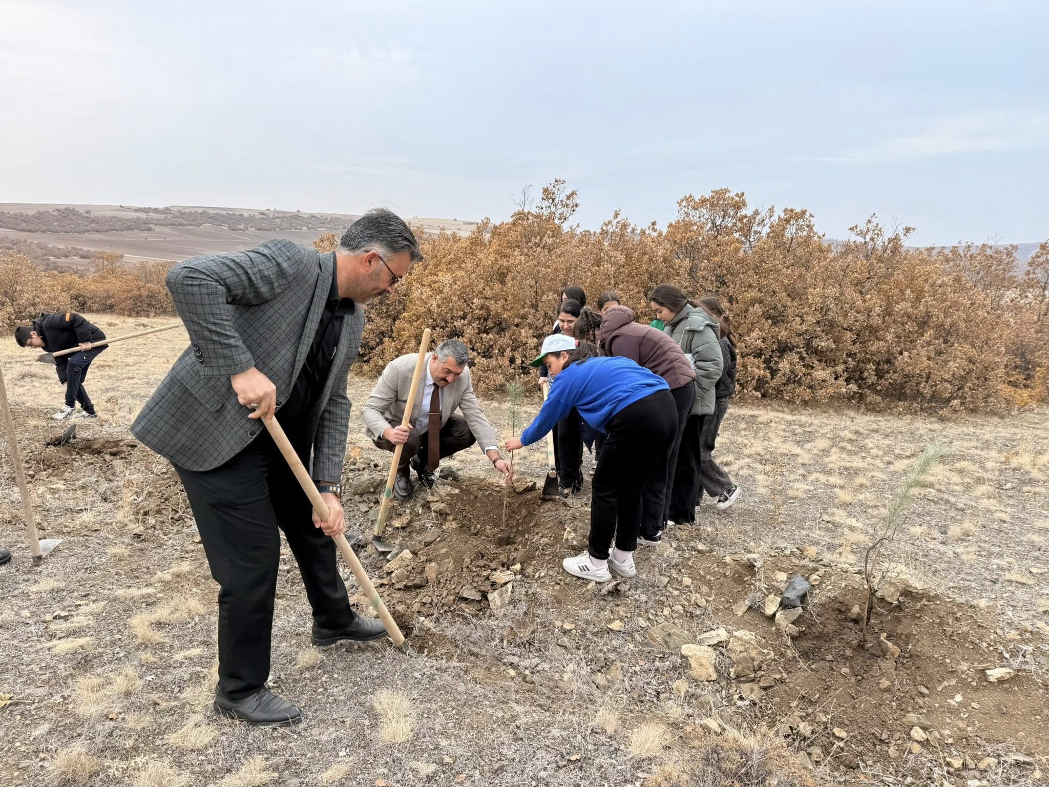 Çiçekdağı’nda ‘Yeşil Vatan’ Için Fidanlar Toprakla Buluştu (5)