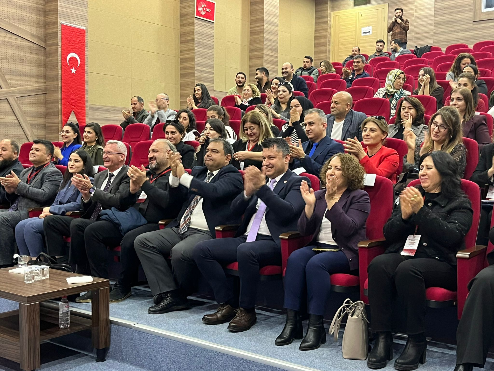 D47Fcaab E22A 4B40 Bb5D 8793A249Aa65