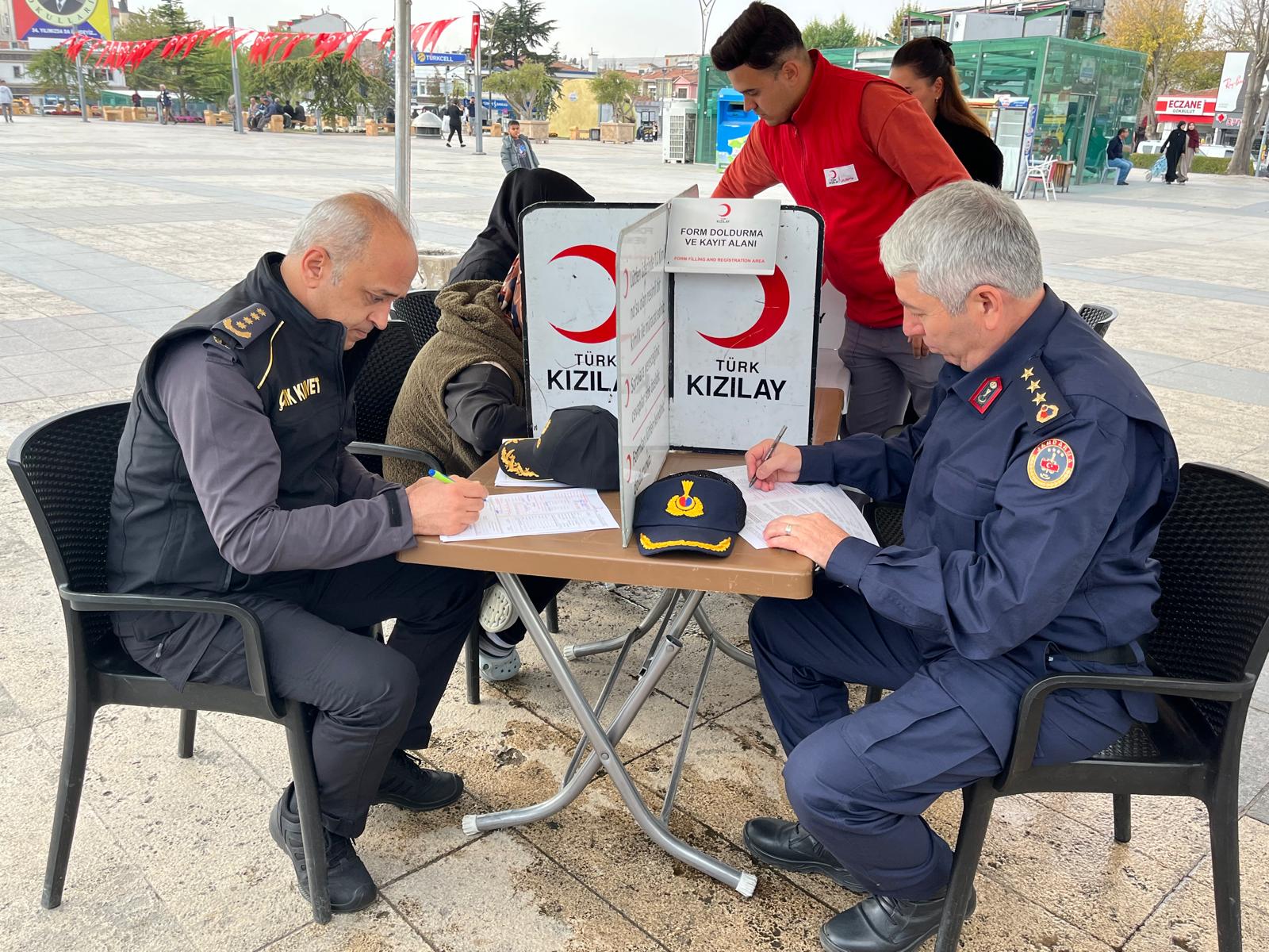 Demiryürek, Bağış Kampanyasına Destek Verdi Ve Çağrıda Bulundu (5)