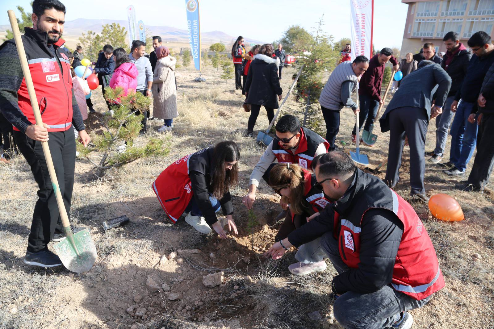 Dünya Çocuk Hakları Günü’nde ‘Bir Fidan, Bir Hayat’ Heyecanı5