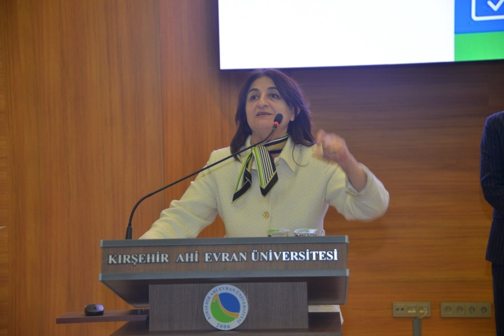 E Ticarette Başarı Formülü Öğrencilere Anlatıldı