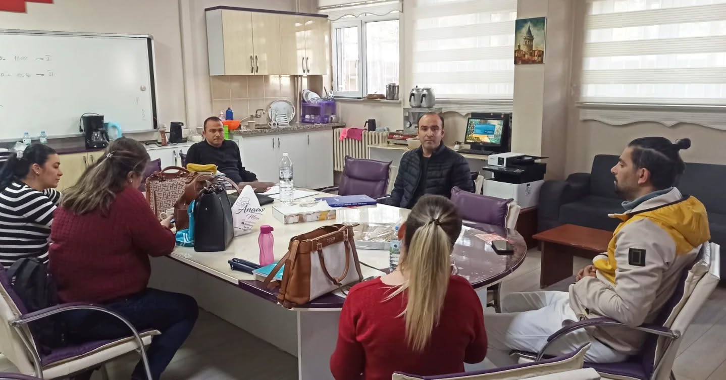 Eğitim Bir Sen Akpınar'da Öğretmenlerle Buluştu 2