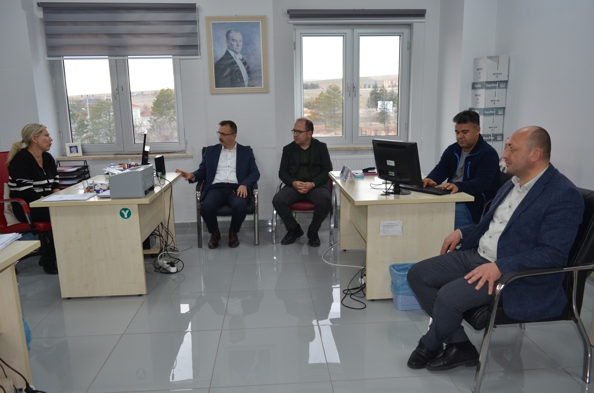 Ersoy, Birim Personeliyle Bir Araya Geldi, Çalışmaları Inceledi6