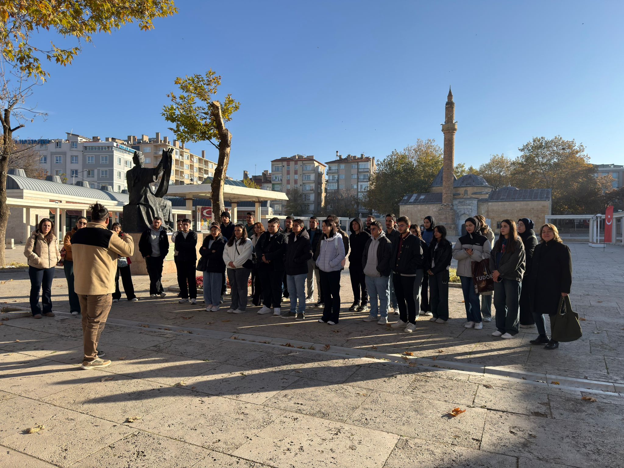 Gençler Kırşehir’in Tarih Ve Kültür Hazinelerini Yerinde Gördü 2