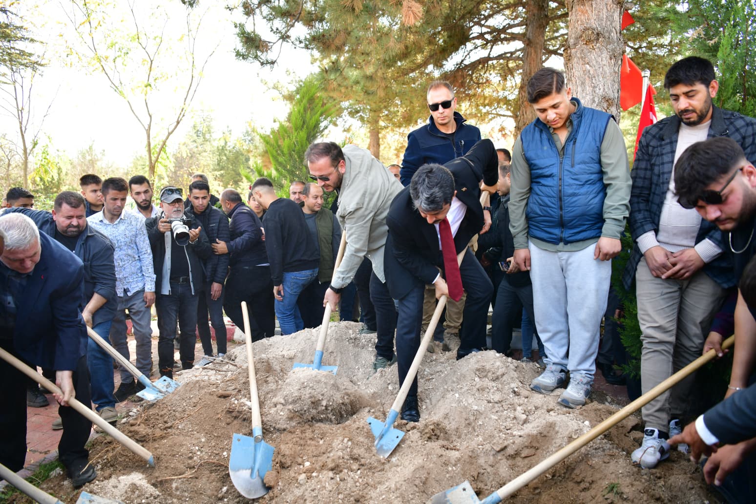 Göçer, Son Yolculuğuna Uğurlandı (9)