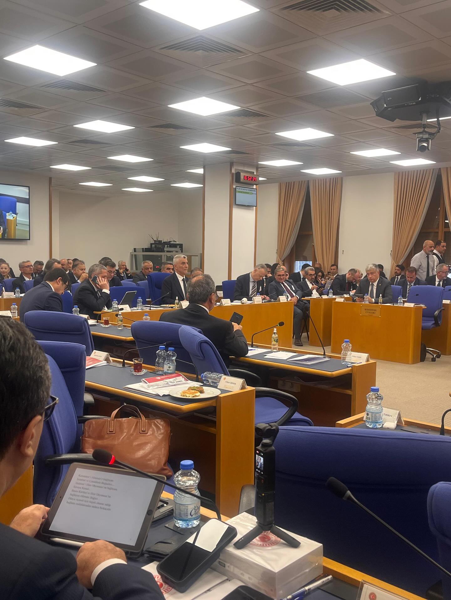 “Güçlü Türkiye Için Çalışıyoruz” 1