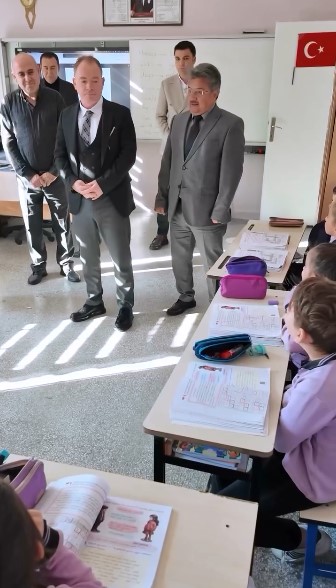 Gülşen’den Mektup Gönderen Minik Öğrenciye Anlamlı Jest (1)