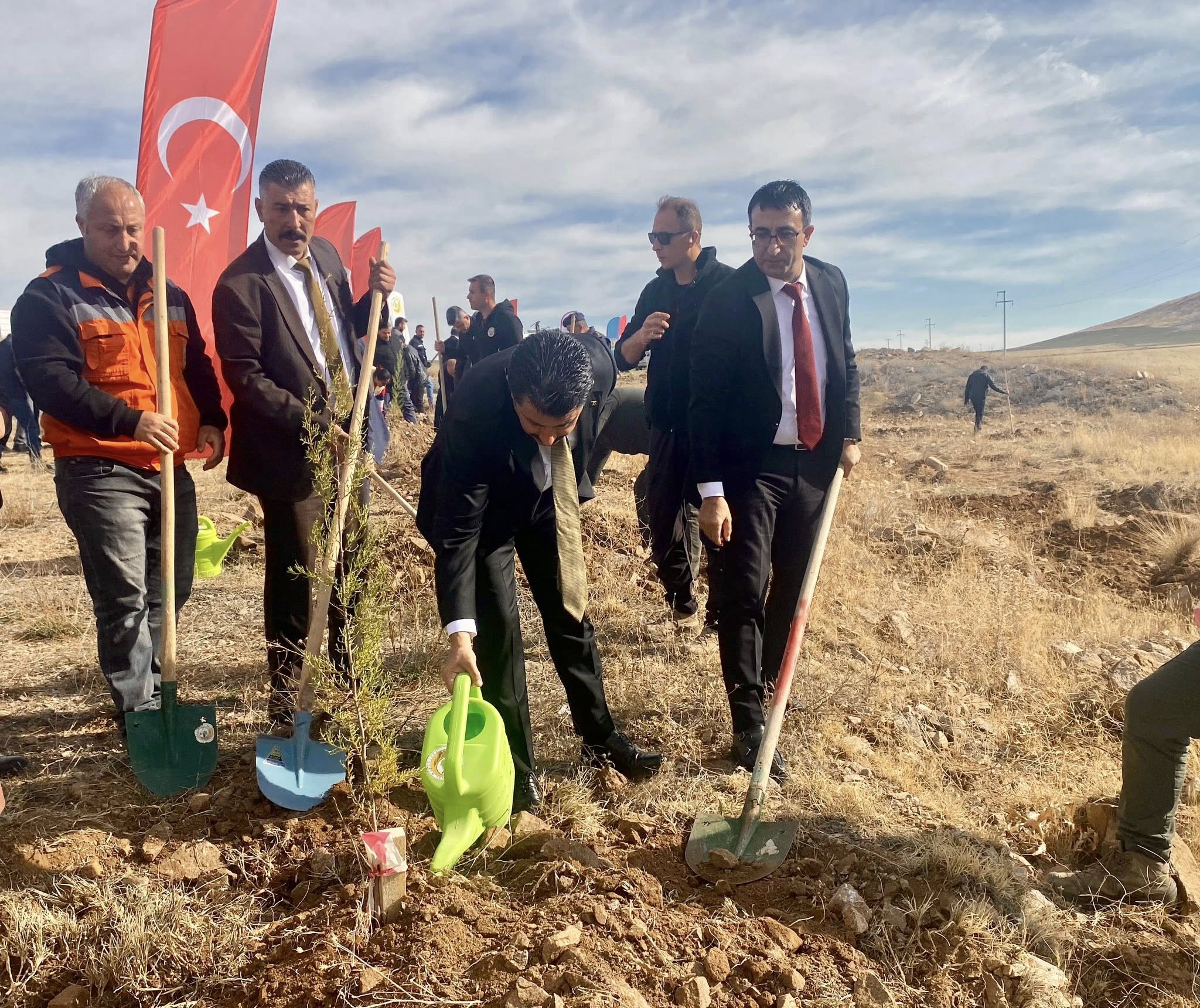 Hatıra Ormanında Fidanlar Toprakla Buluştu4