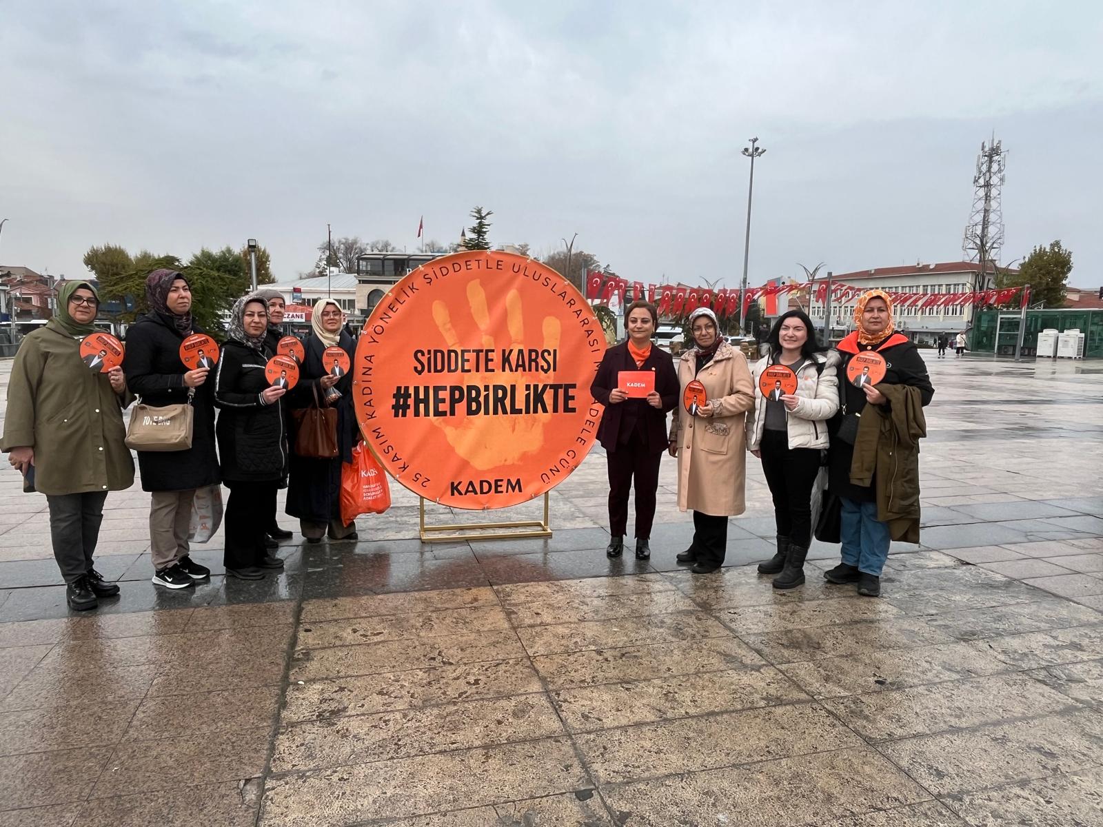 Kadem, “Hep Birlikte” Mesajı Verdi (1)