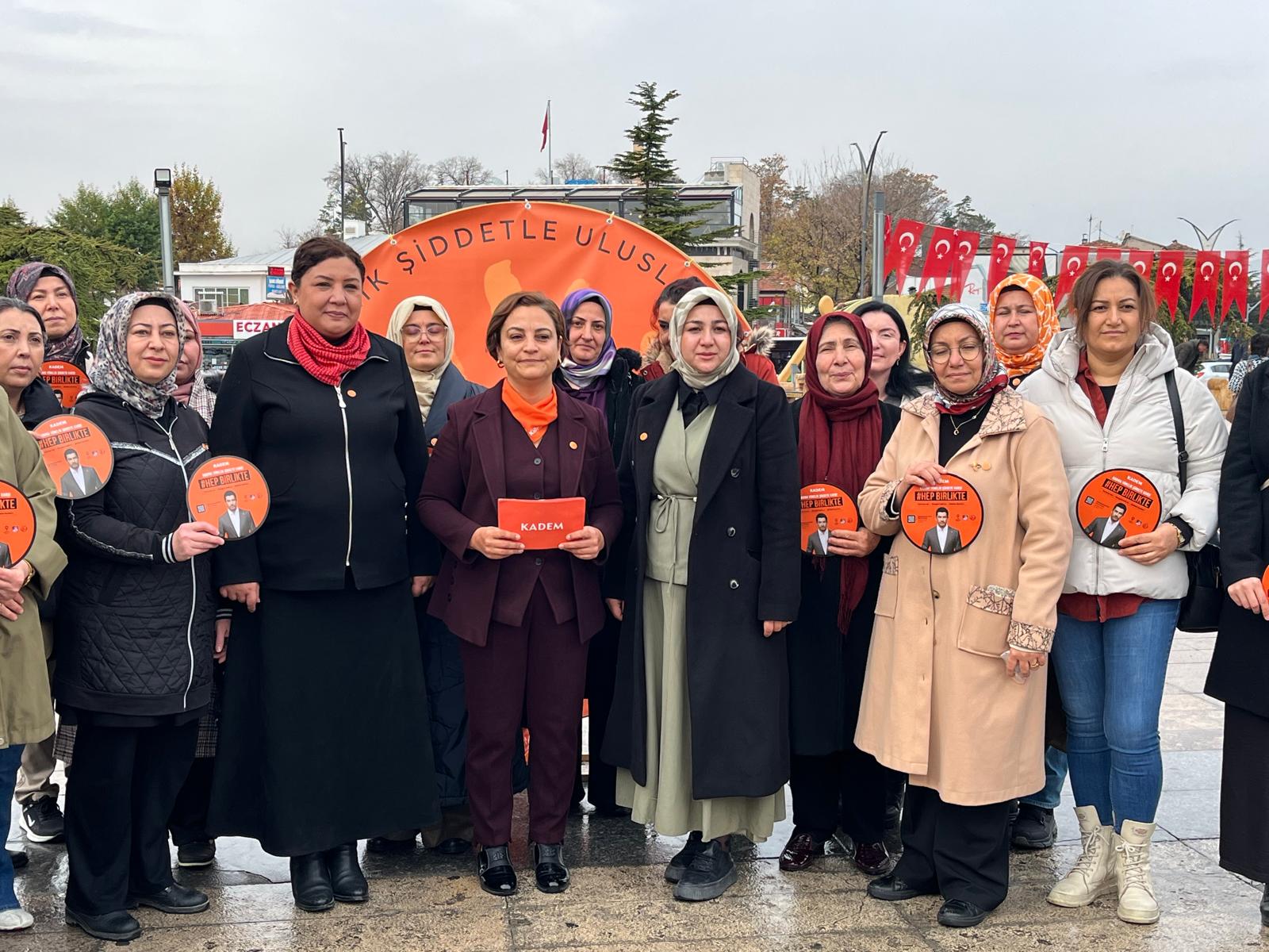 Kadem, “Hep Birlikte” Mesajı Verdi (3)