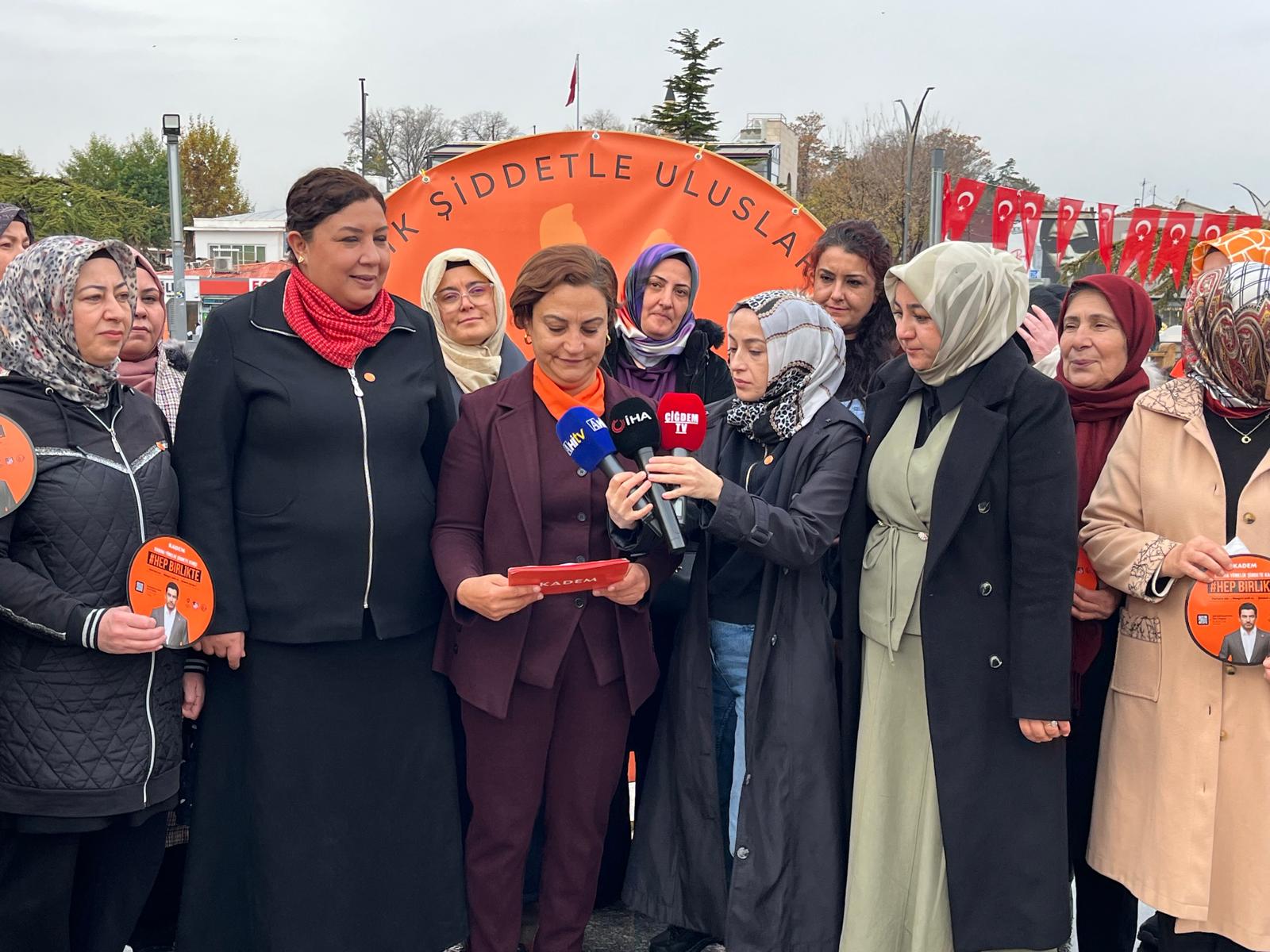 Kadem, “Hep Birlikte” Mesajı Verdi (4)